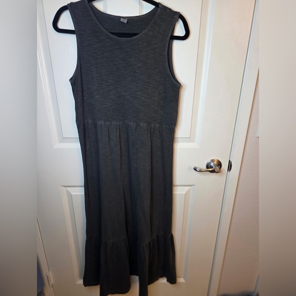 Old Navy Fit & Flare Sleeveless Tiered Midi Dress Women’s Size Small - Picture 4 of 7